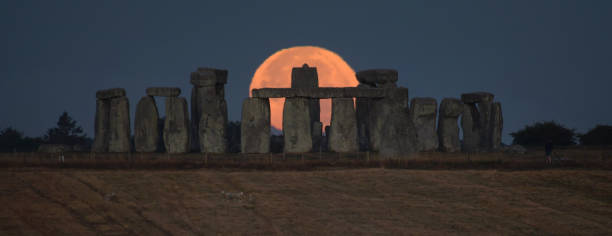 istock Stonehenge Super Moon 1419146075