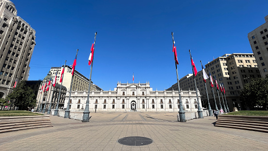 Palacio presidencial de la Moneda - Santiago, Chile photo