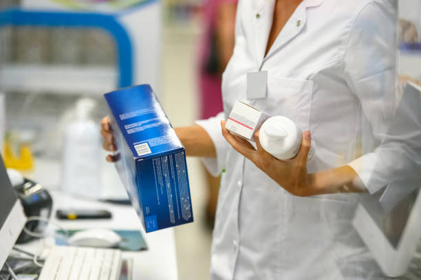 istock Saleswoman in a pharmacy 1419208315