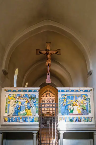 Artworks in glazed terracotta in the Franciscan sanctuary of La Verna
