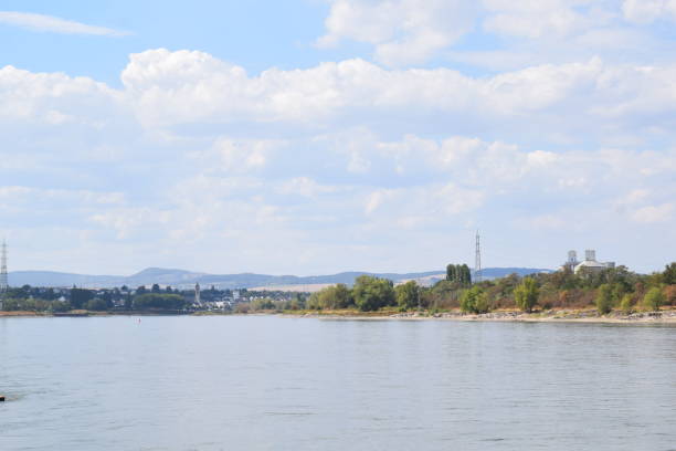 istock Rhine in low water season 1419244958