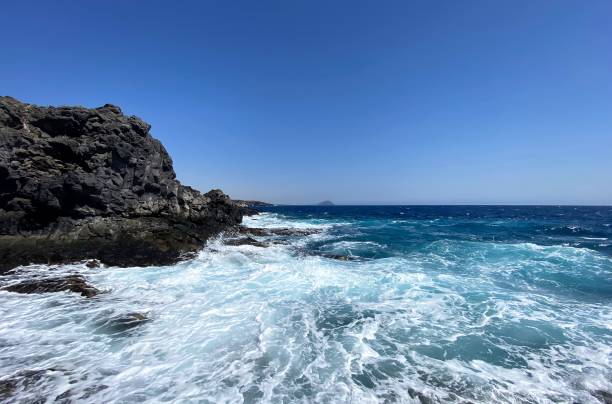 istock Waves and foam in the wild ocean 1419254143