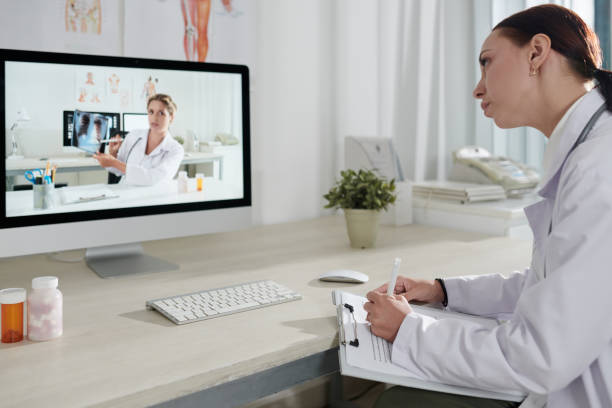 istock Medical Worker Attending Online Class 1419300725