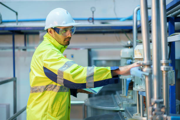 istock Quality control staff working in the factory. 1419366375