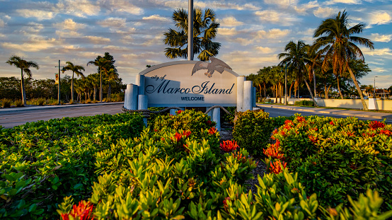 Señal de bienvenida de Marco Island, Florida photo