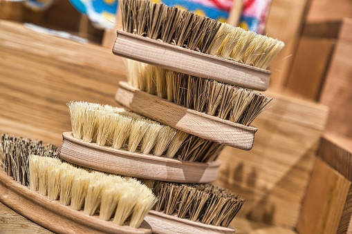 Scrubbing brushes