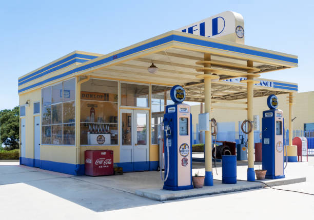 Retro vintage Richfield Gas Service Station Art Deco style. Coalinga, California, USA - August 18, 2022: Retro vintage Richfield Gas Service Station Art Deco style. 1934 stock pictures, royalty-free photos & images