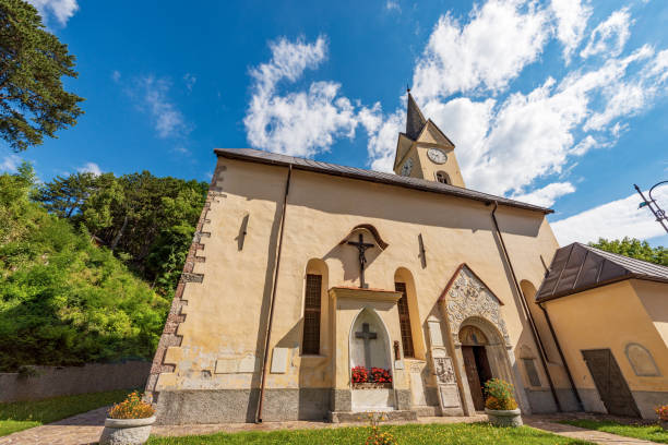 malborghetto-valbruna village 교회 - friuli-venezia giulia italy - cemetery architectural feature architectural styles chapel 뉴스 사진 이미지