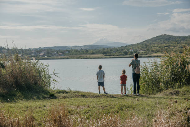 istock Family overlooking the lake 1419583018