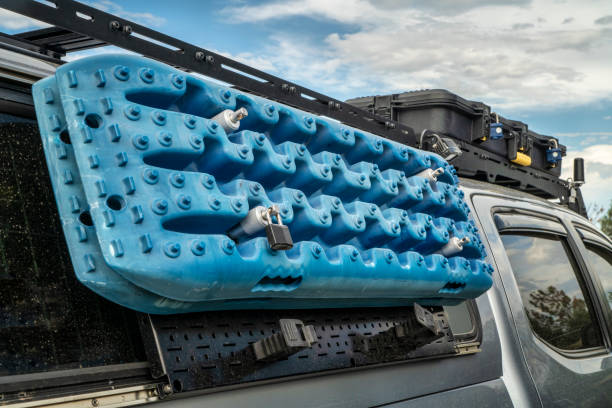 recovery traction ladders on side racks