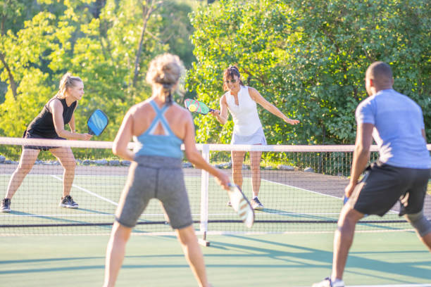 istock Adult Pickleball Match 1419651294