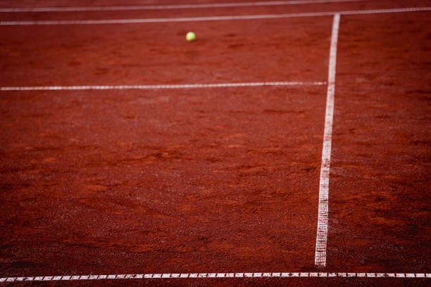 istock Sidelines on clay tennis court 1419690060
