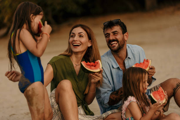 istock Good family snack and laugh 1419788545
