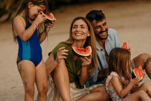 istock Good family snack and laugh 1419788674