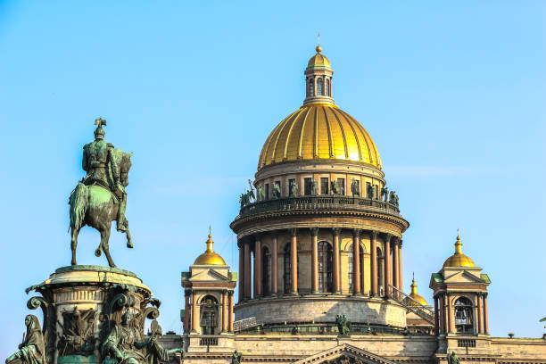 istock View of St. Isaac Cathedral in sunny day. 1419836043