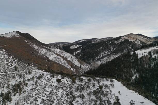 istock Beautiful Utah Snowy Mountains 1419905941