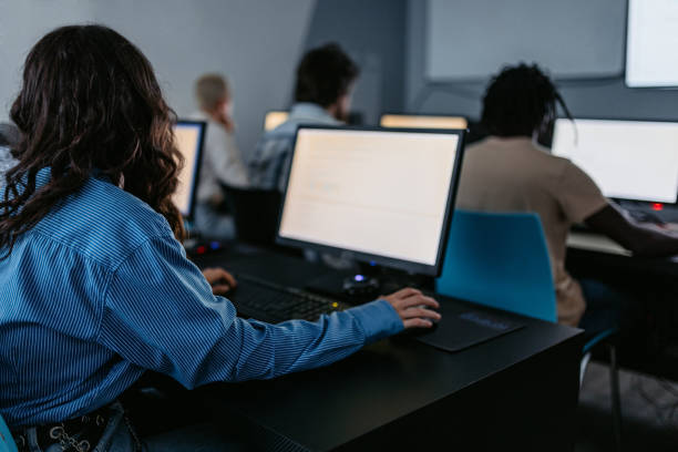 2,300+ Computer Training At Work Stock Photos, Pictures & Royalty-Free ...