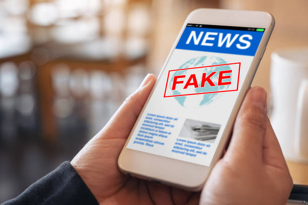 Fake News on smartphone