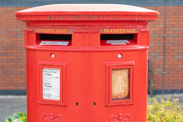 ratu elizabeth kotak pos ganda dalam kotak pilar merah - slot demo potret stok, foto, & gambar bebas royalti
