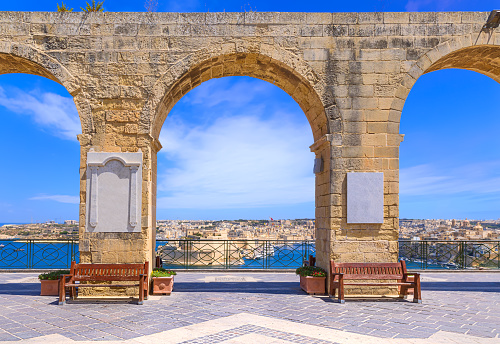 The Upper Barakka Gardens overlook the Grand Harbour. From the balcony one affords to see one of the most beautiful panoramic views in Malta as they command a unique view of the only natural harbour in the Mediterranean with the Three Cities as its backdrop.