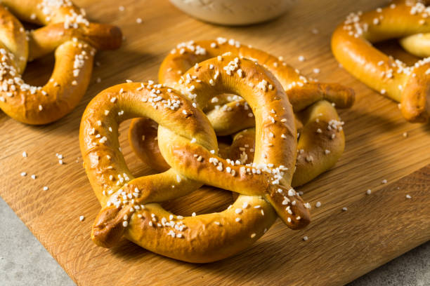 istock Homemade German Soft Pretzel Twists 1420203579