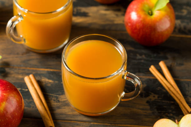 istock Organic Warm Apple Cider Cocktail 1420204116