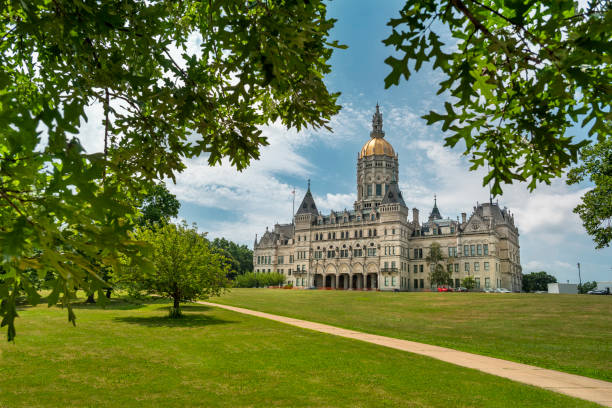Connecticut State Capitol Government building in Hartford Connecticut State Capitol Government building in Bushnell Park downtown Hartford Connecticut USA connecticut state capitol building stock pictures, royalty-free photos & images