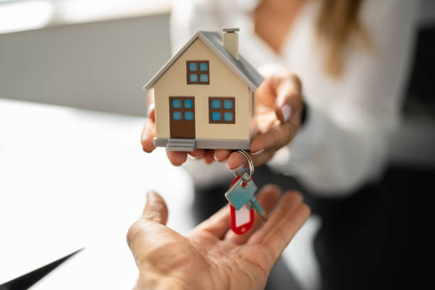 istock Woman Real Estate Agent Or Broker 1420323071