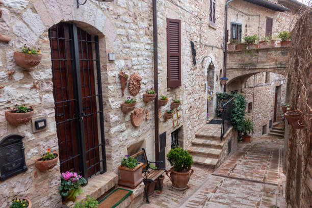 istock Quiet street, Spello, Italy with flower boxes 1420466302