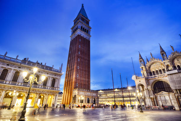 dzwonnica świętego marka, wenecja - venice italy famous place dusk no people zdjęcia i obrazy z banku zdjęć