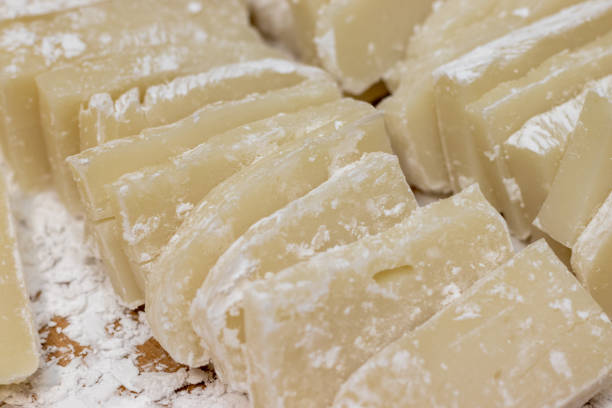 istock Sliced mochi with white powder 1420479113