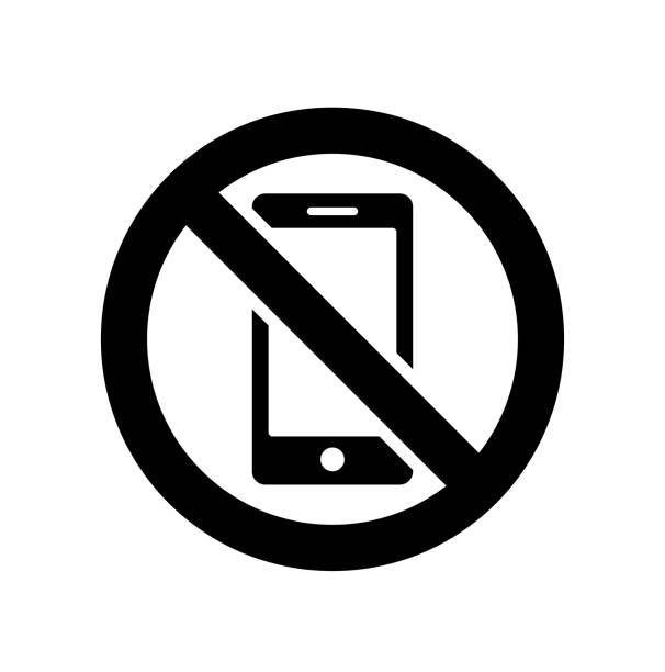 전화 금지 아이콘입니다. 전화 없음, 금지. 여기에 전화 사용을 금지하는 서명. 말과 부름, 상징이 없습니다. 전화를 걸거나 켜지 마십시오. - cell phone ban stock illustrations
