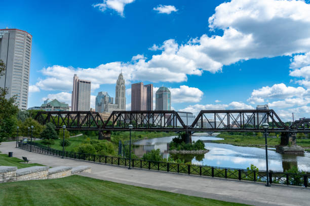 istock Downtown Columbus, Ohio, on the Scioto River 1420637397