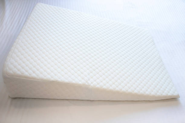 istock Gel foam reflux wedge pillow reading pillows 1420686186