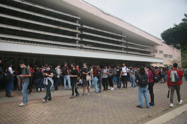 ondina campus de la ufba - phew fotografías e imágenes de stock