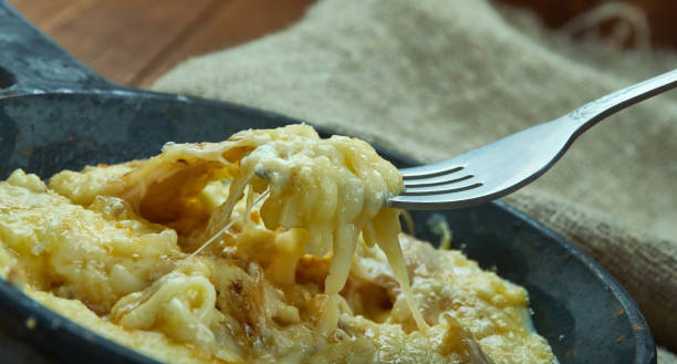 istock Italian Smoked Mozzarella Fondue 1420732817