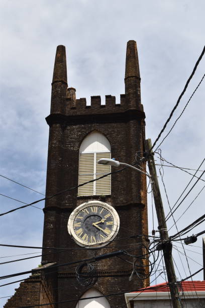 пресвитерианская церковь святого андрея в сент-джорджесе, гренада - hurricane ivan стоковые фото и изображения