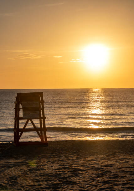 istock Lifeguard stand sunrise 1420837729
