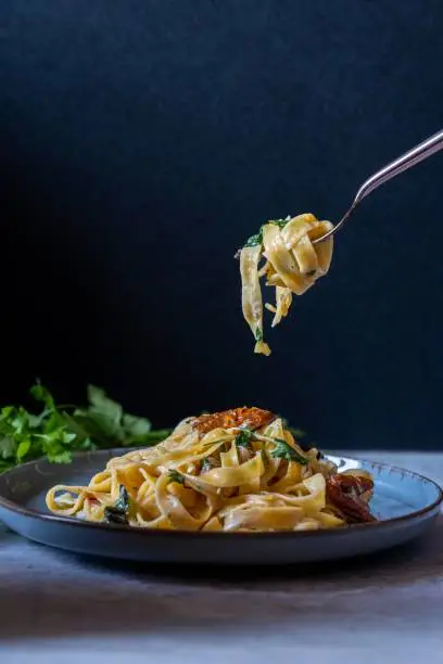 Tagliatelle with sun-dried Tomatoes