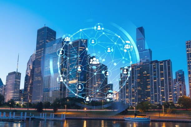 Downtown city view skyscrapers of Chicago skyline panorama over Lake Michigan, harbor area, sunset, Illinois, USA. Social media hologram. Concept of networking and establishing new people connections vista del centro de la ciudad rascacielos de chicago panorama del horizonte sobre el lago michigan, área del puerto, puesta de sol, illinois, ee. uu. holograma de redes sociales. concepto de networking y establecimiento de nuevas conexiones de personas