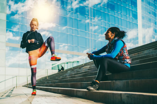 istock Friends sports training 1420973119