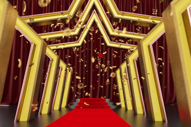 czerwony dywan na okrągłym podium ze schodami i korytarzem w kształcie gwiazdy - celebryta zdjęcia i obrazy z banku zdjęć