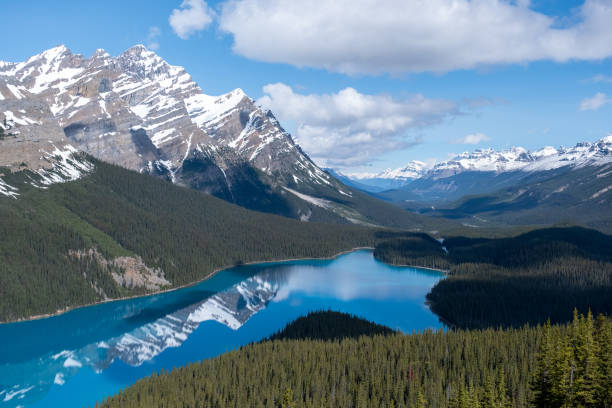 istock Pristine glacial lake in the Rocky Mountains 1421022517