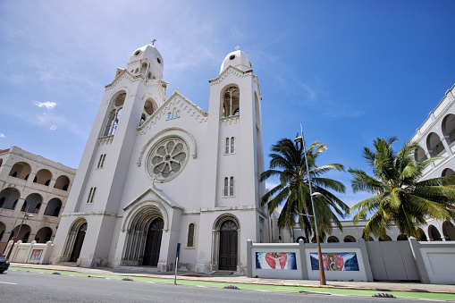 Havana, Сuba - April 7, 2015: The José Martí Memorial (Spanish: Monumento a José Martí) is a memorial to José Martí, a national hero of Cuba, located on the northern side of the Plaza de la Revolución in the Vedado area of Havana. It consists of a star-shaped tower, a statue of Martí surrounded by six columns, and gardens.The 109 m (358 ft) tower, designed by a team of architects led by Enrique Luis Varela, is in the form of a five-pointed star, encased in grey Cuban marble from the Isla de la Juventud. The design was eventually selected from various entries put forward from a series of competitions beginning in 1939.