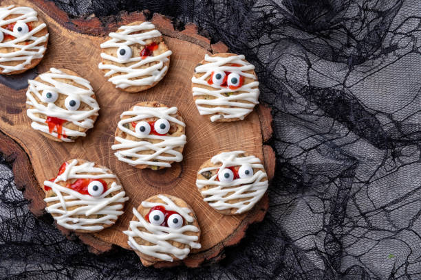 istock Mummy cookies for Halloween party. 1421216288