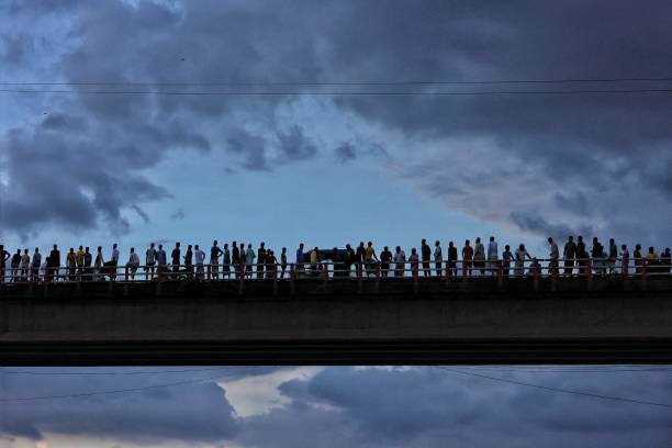 istock The spectators in Bangladesh 1421238630
