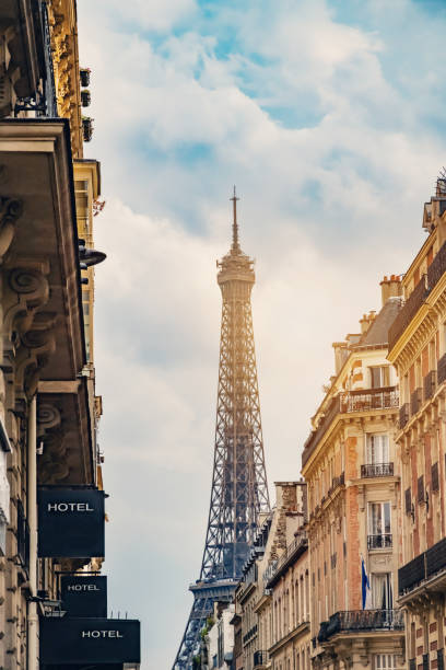 istock Old houses in Paris with Eiffel tower / Eifelturm 1421297489