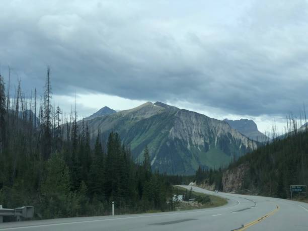 istock British Colombia mountains 1421350353