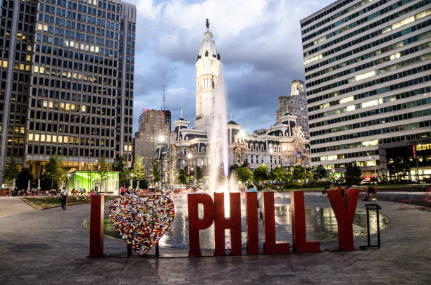 私はフィラデルフィアのサインが大好きです - philadelphia ストックフォトと画像