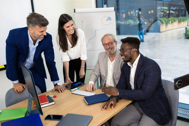 istock Businesspeople having a briefing 1421387404